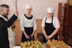 Aktsiya "Velykodniy koshyk dlya soldata"