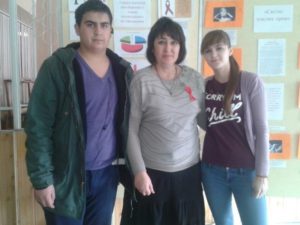 1 грудня — День боротьби зі СНІДом