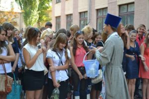 Pershyy urok v DNZ KHVPKU: «Ukrayina yedyna krayina»