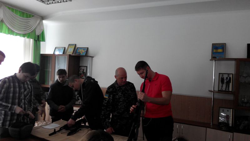 Vykhovuyemo patriota