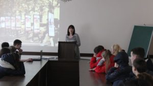 Denʹ vidkrytykh dverey
