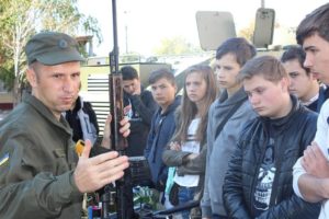 Ekskursiya do viysʹkovoyi chastyny 3056 Natsionalʹnoyi Hvardiyi Ukrayiny