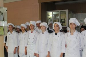 posvyata v profesiyu dlya studentiv pershykh kursiv z profesiy «Kukhar», «Kondyter», «Barmen»