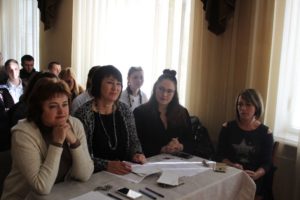 Pershi kroky na stseni uchylyshcha
