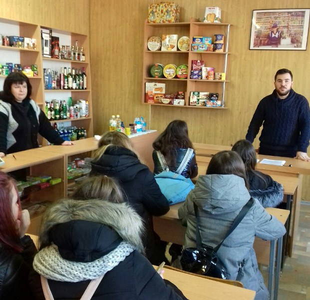 DNZ «KHVPKU» prodovzhuye znayomstvo z maybutnimy abituriyentamy