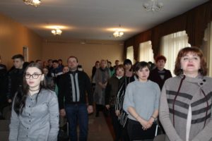 Storinkamy uchylyshchnoho fotoalʹbomu