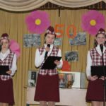 Storinkamy uchylyshchnoho fotoalʹbomu