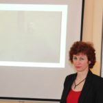 Poet zhyve. My slukhayem yoho. My chuyem zapovit yoho svyashchennyy!