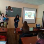 Poet zhyve. My slukhayem yoho. My chuyem zapovit yoho svyashchennyy!