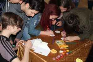 Festyvalʹ simeynykh tsinnostey