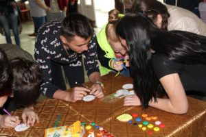 Festyvalʹ simeynykh tsinnostey