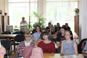 Simeyni tsinnosti — zaporuka shchaslyvoyi rodyny.