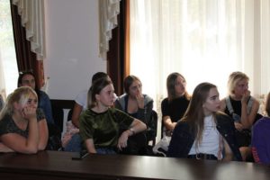 Zhyttya — tse dar, berezhy i tsinuy yoho