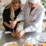 Denʹ znayomstva zi smachnoyu profesiyeyu