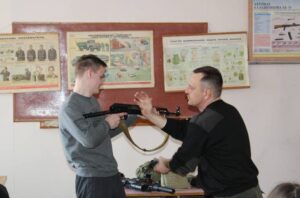 Urok muzhnosti dlya maybutnikh zakhysnykiv Ukrayiny!