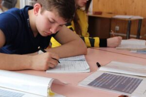 Mikrokhvylʹovi pechi, budova, pryntsyp roboty, pravyla ekspluatatsiyi